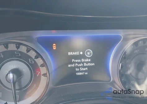 2018 Chrysler 300 300S z USA, uszkodzony, nr VIN 2C3CCABG2JH223016